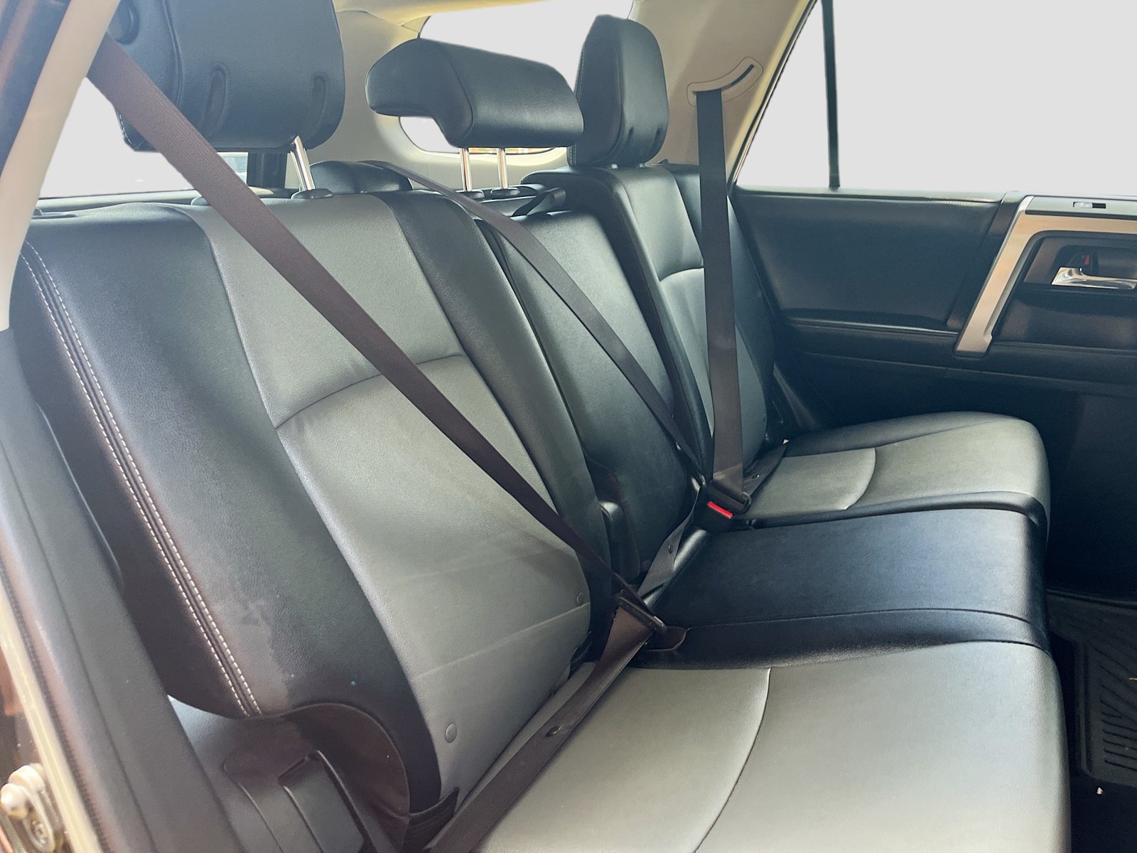 Used 2023 Toyota 4Runner SR5 Premium AWD/4WD image 27