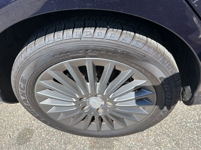 Used 2015 Mercedes-Benz C 300 4MATIC Sedan image 11