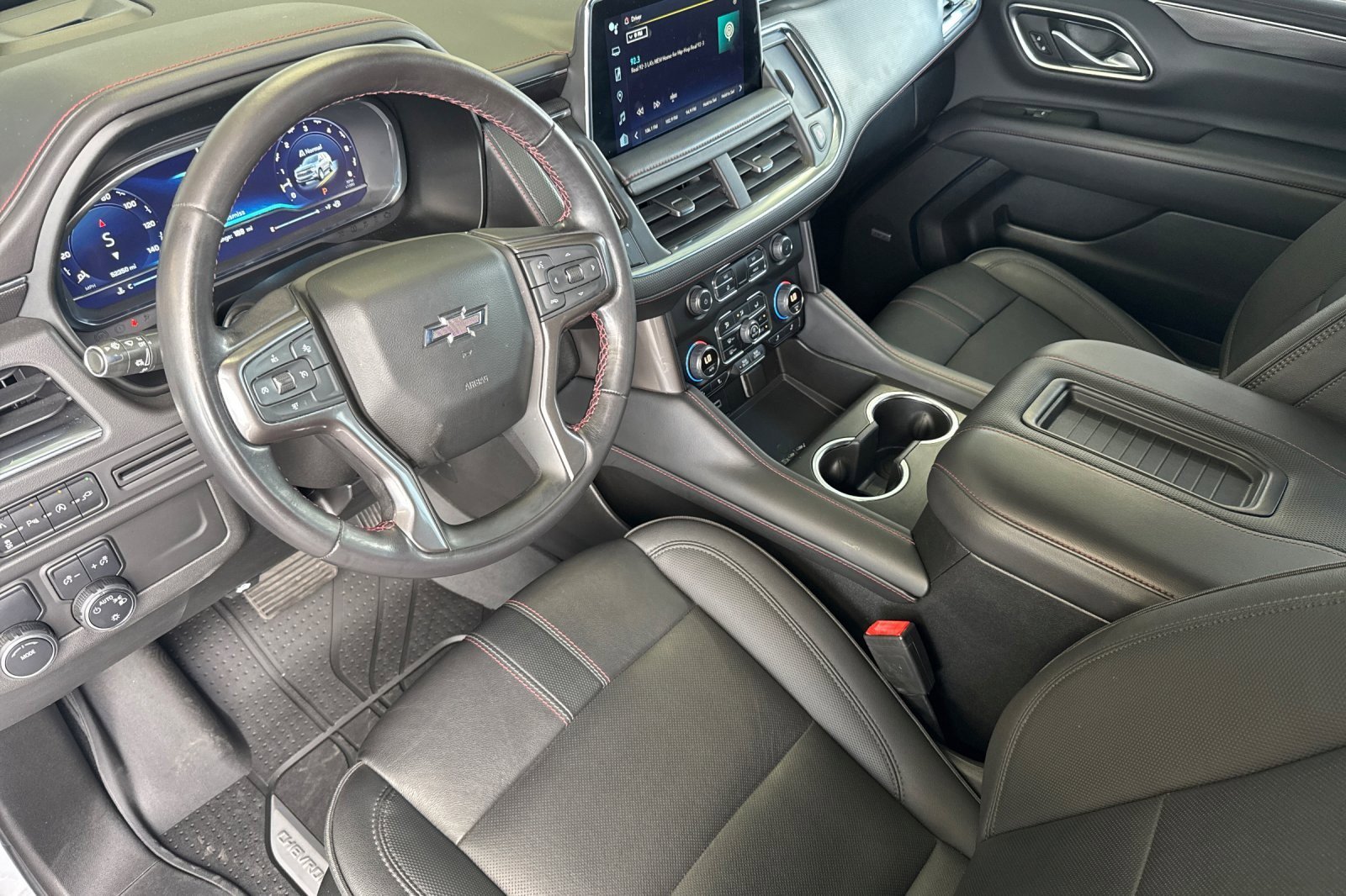 Used 2022 Chevrolet Tahoe RST image 9