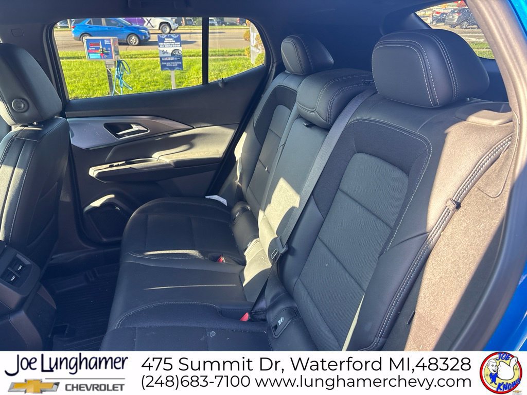 Used 2024 Chevrolet Equinox EV LT FWD image 12