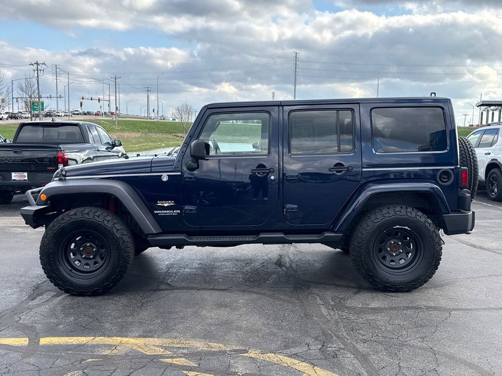 Used 2013 Jeep Wrangler Unlimited Sahara image 8
