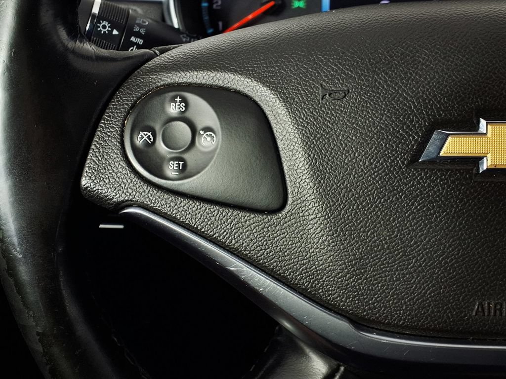 Used 2018 Chevrolet Impala LT FWD image 19