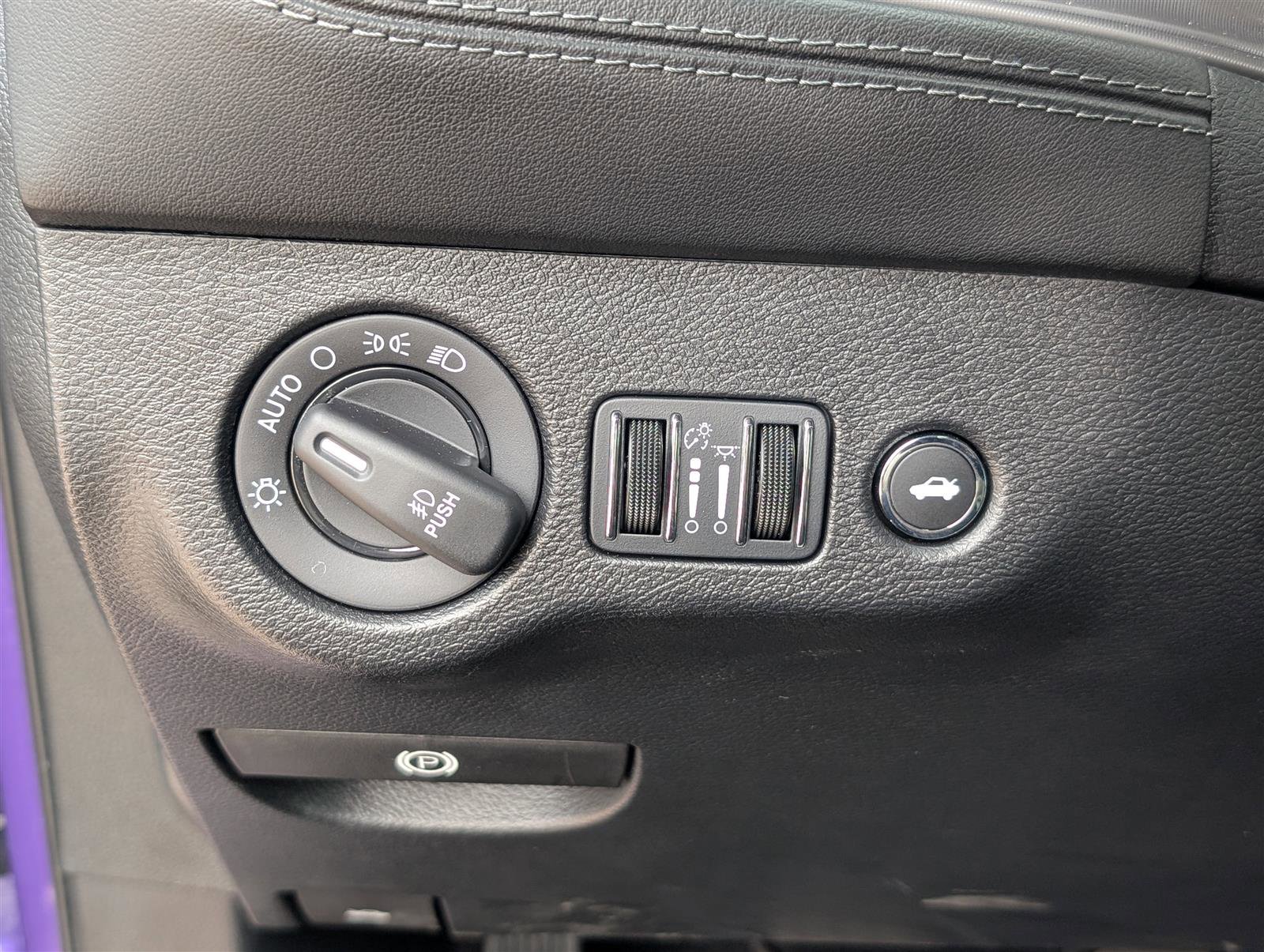 Used 2023 Dodge Challenger R/T w/ Plus Package image 21