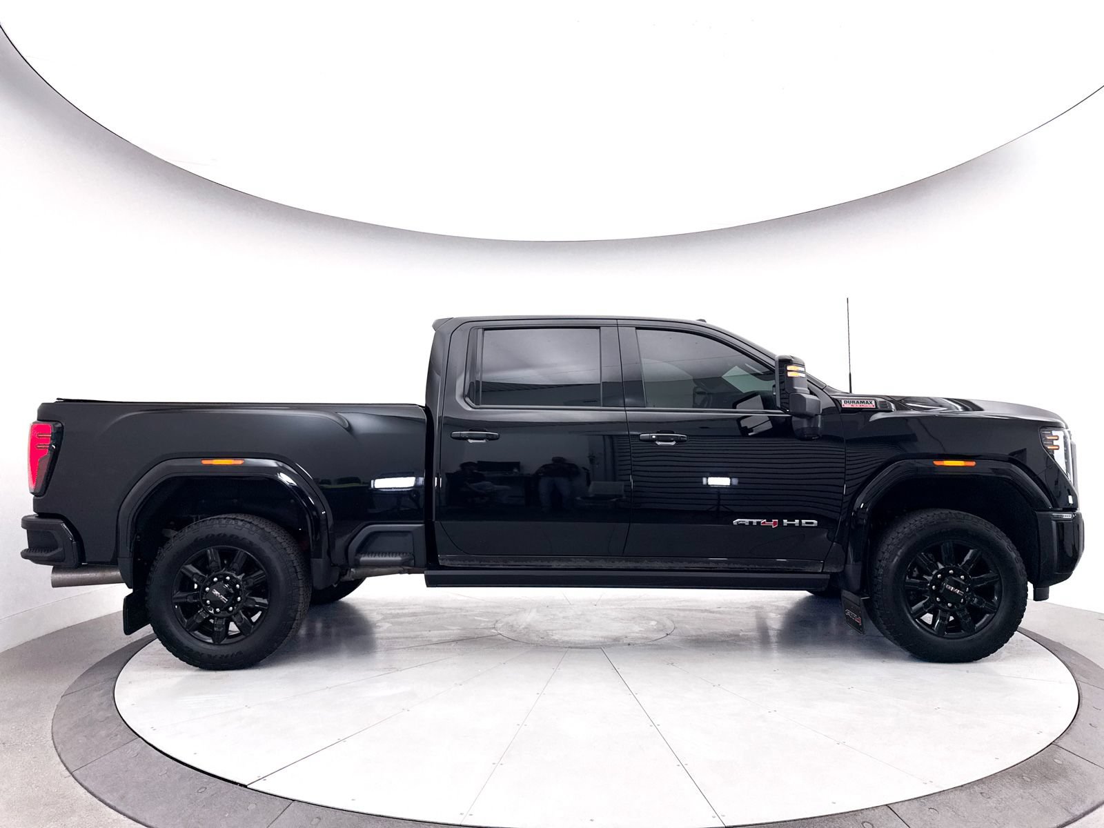 Used 2024 GMC Sierra 3500 AT4 w/ AT4 Premium Plus Package AWD/4WD image 36