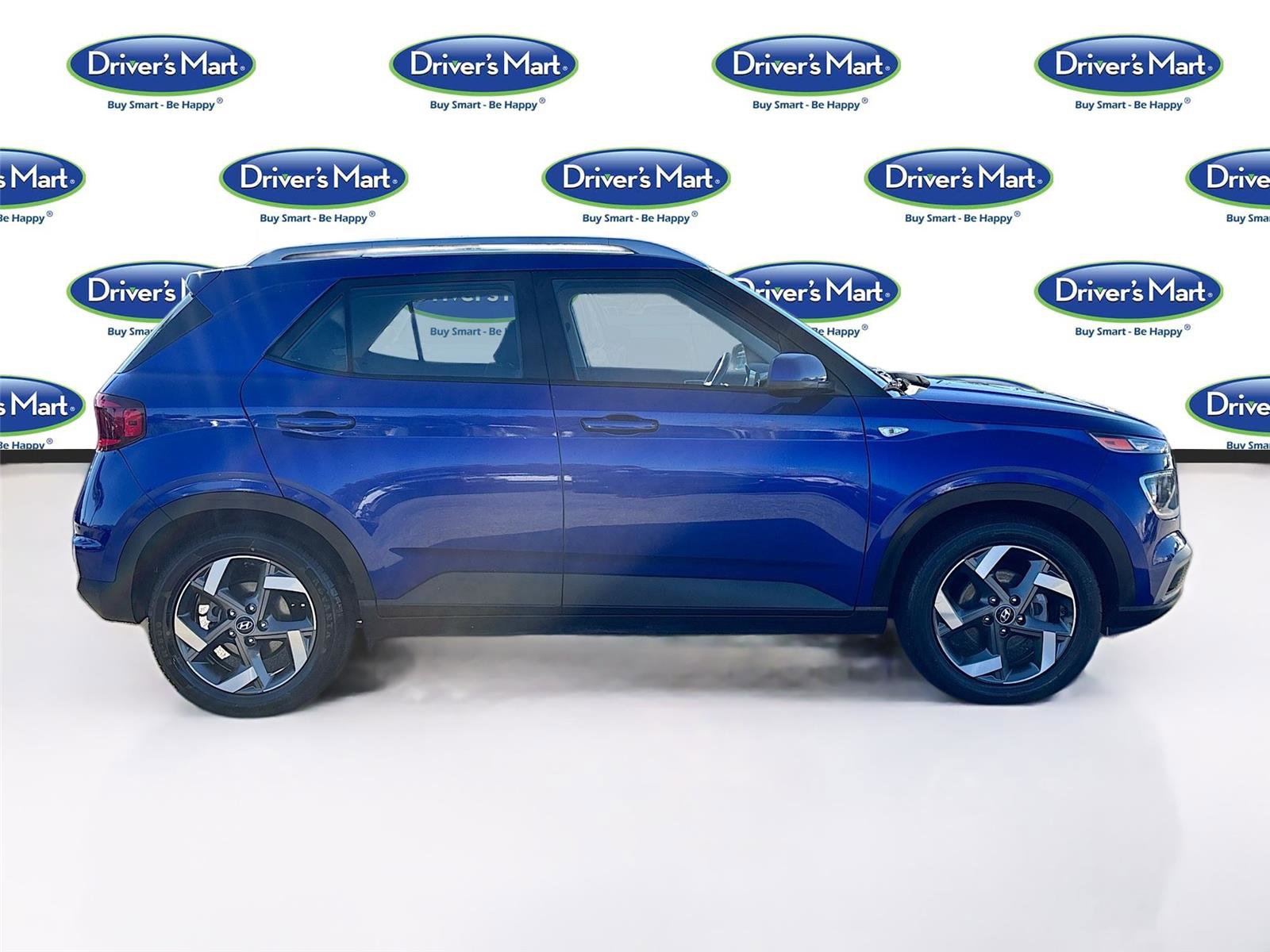 Used 2021 Hyundai Venue SEL image 9