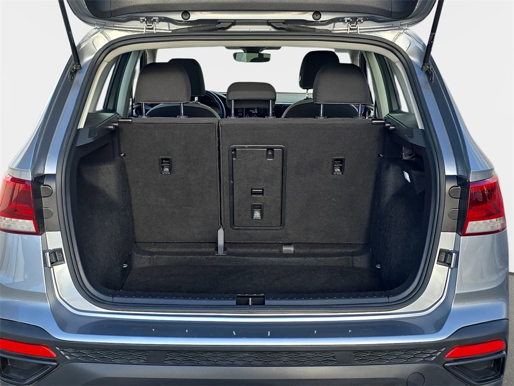 Used 2024 Volkswagen Taos S image 14