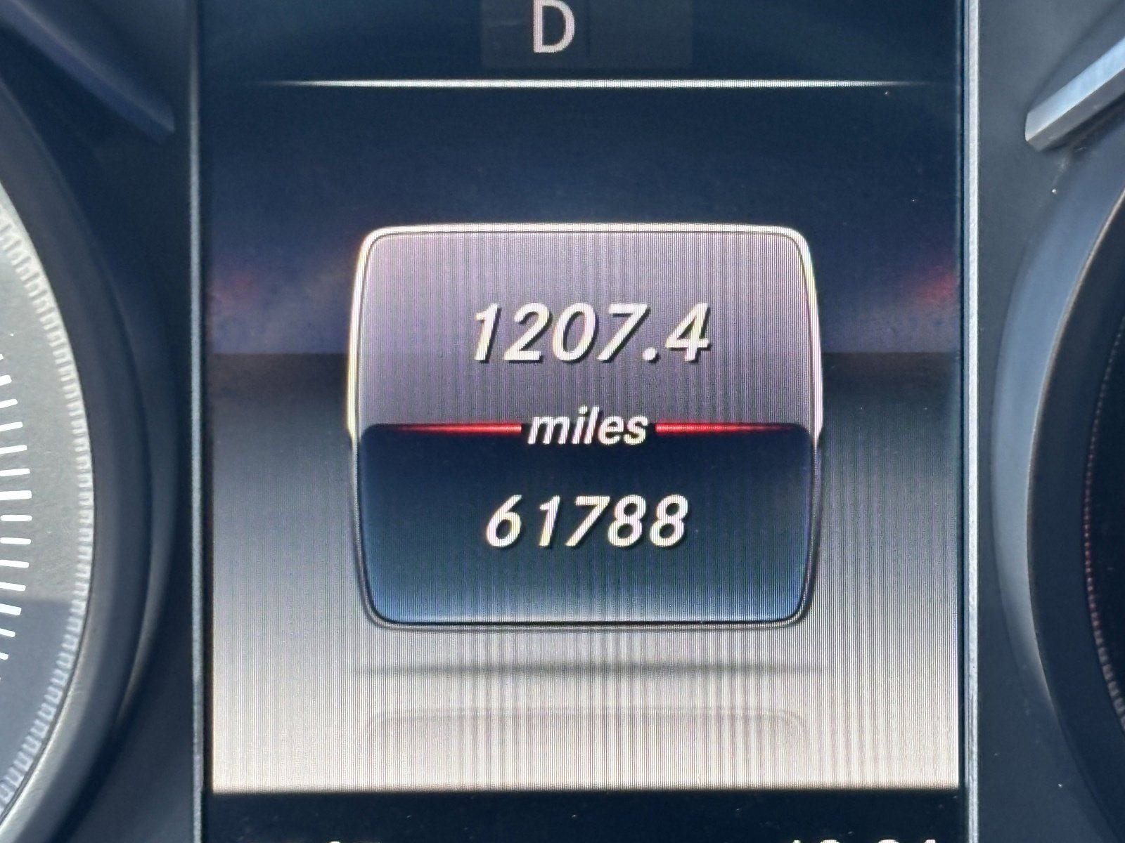 Used 2019 Mercedes-Benz GLC 300 4MATIC Coupe image 32