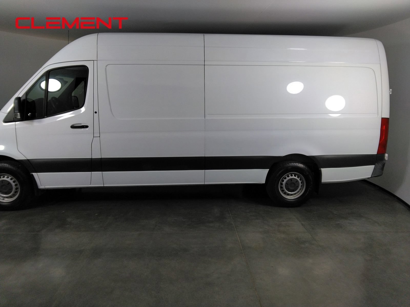 Used 2023 Mercedes-Benz Sprinter 2500 image 8
