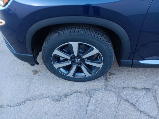 New 2025 Honda Pilot Touring image 33