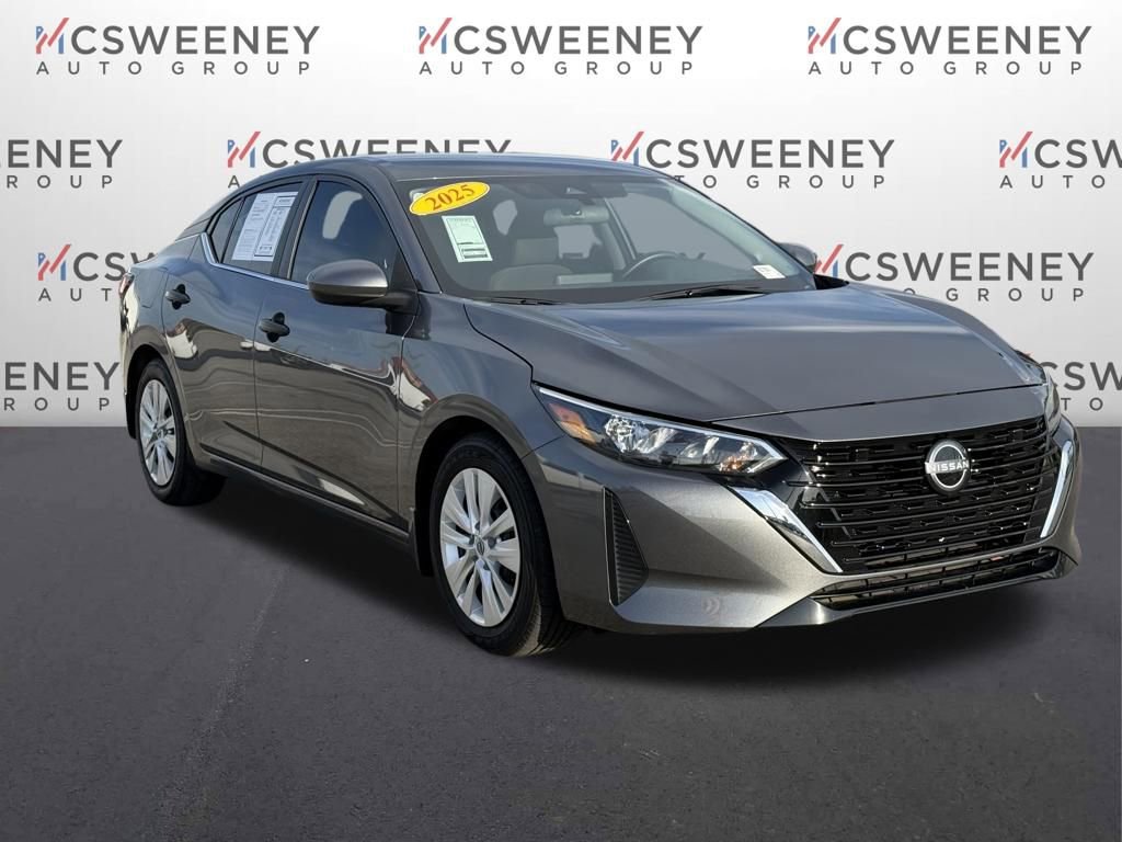 Used 2025 Nissan Sentra S image 9