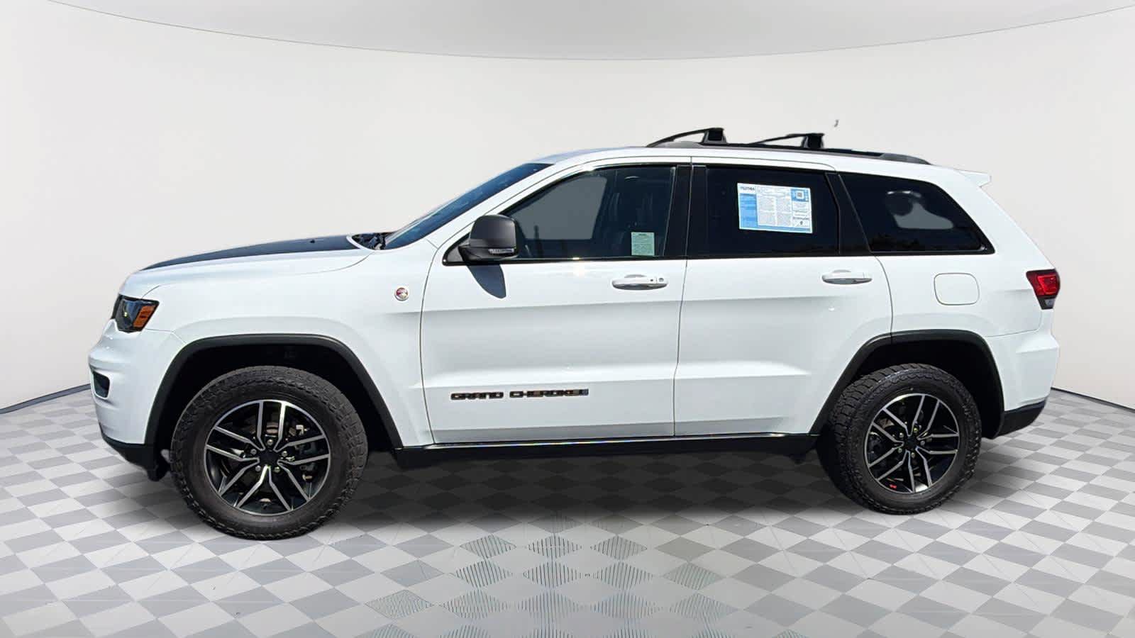 Used 2021 Jeep Grand Cherokee Trailhawk w/ Trailhawk Luxury Group AWD/4WD image 8
