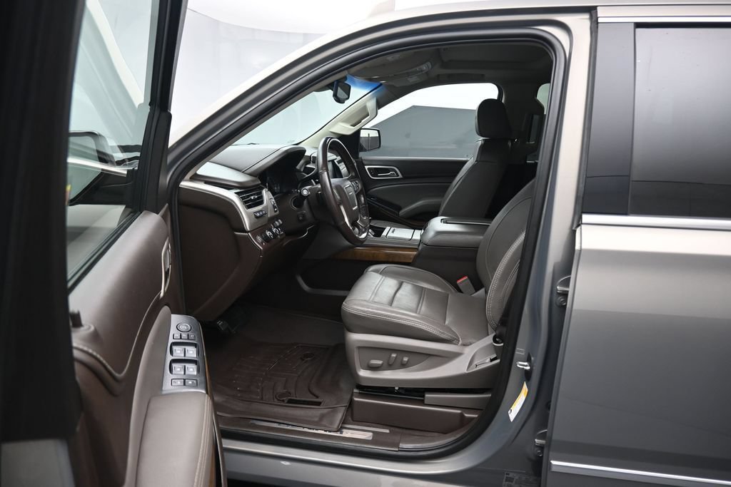 Used 2019 GMC Yukon Denali w/ Open Road Package AWD/4WD image 12