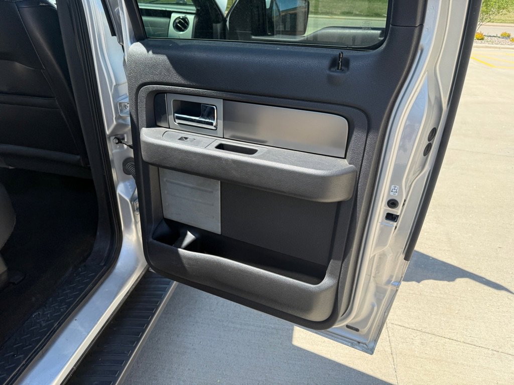 Used 2014 Ford F150 FX4 w/ Equipment Group 402A Luxury AWD/4WD image 35