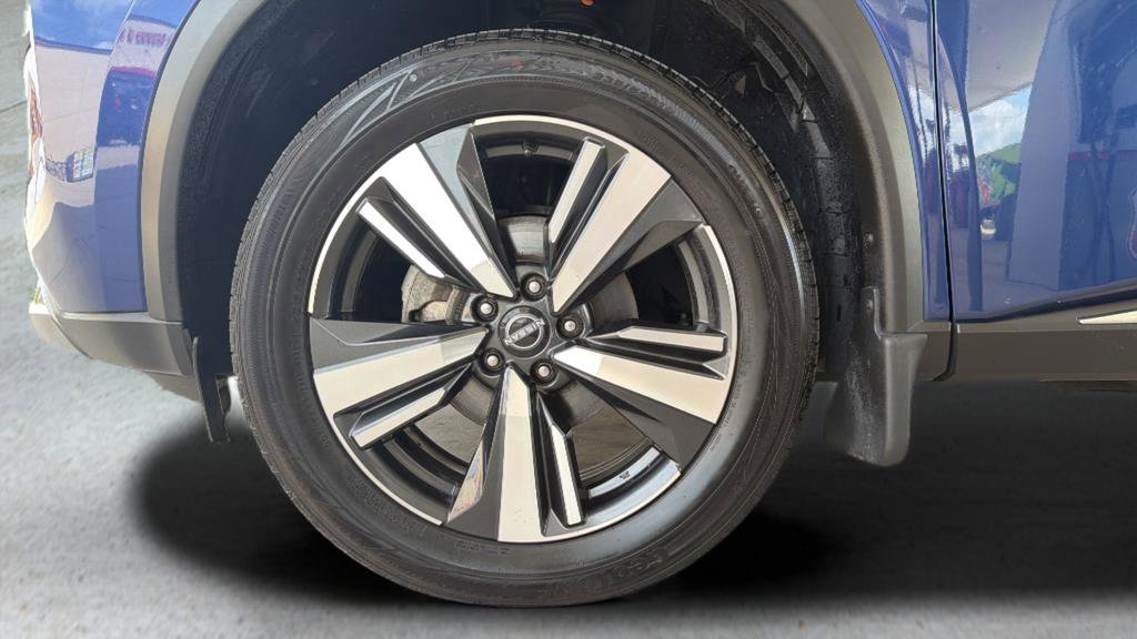 Certified 2023 Nissan Rogue SL AWD/4WD image 27