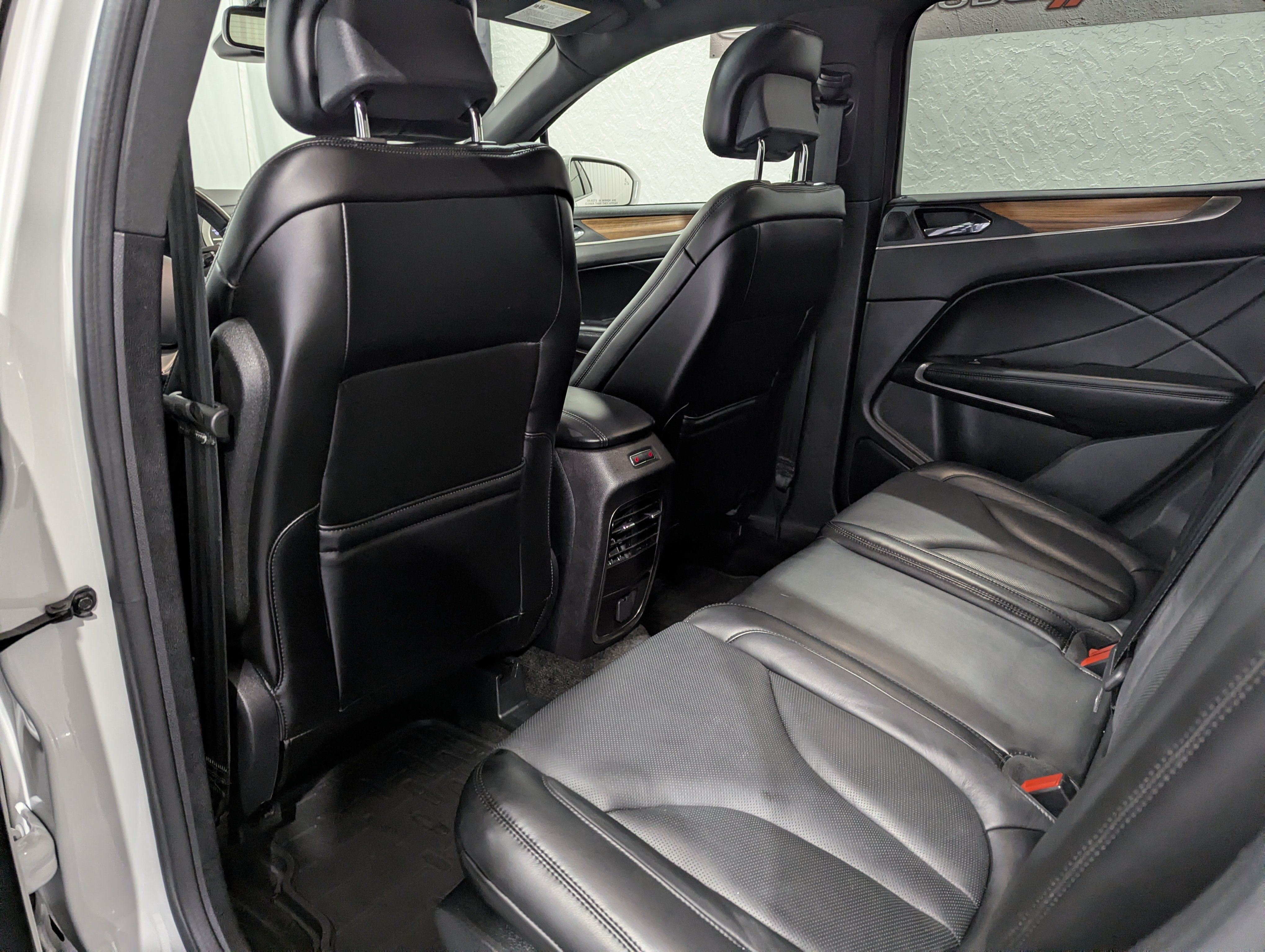 Used 2015 Lincoln MKC AWD w/ Equipment Group 102A Reserve image 11