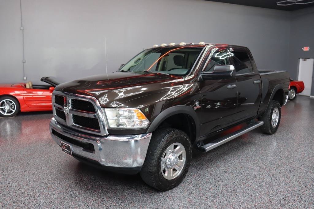 Used 2017 RAM 2500 Tradesman w/ Chrome Appearance Group AWD/4WD image 2