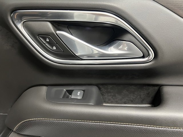 Used 2024 GMC Yukon XL AT4 image 49