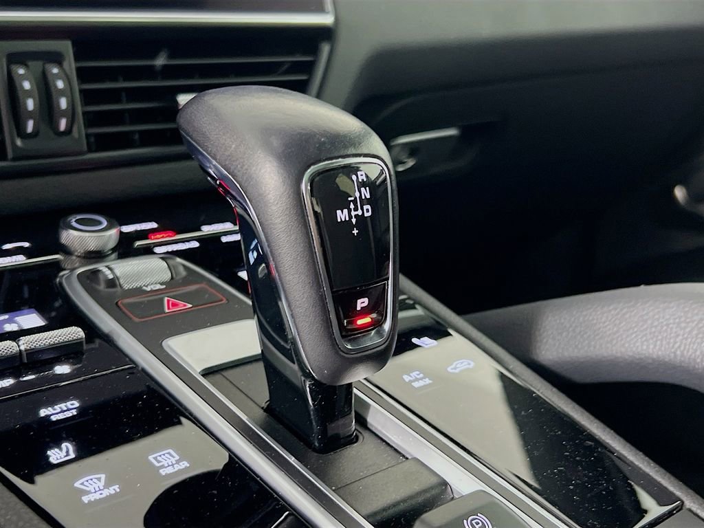 Certified 2023 Porsche Cayenne Coupe image 18