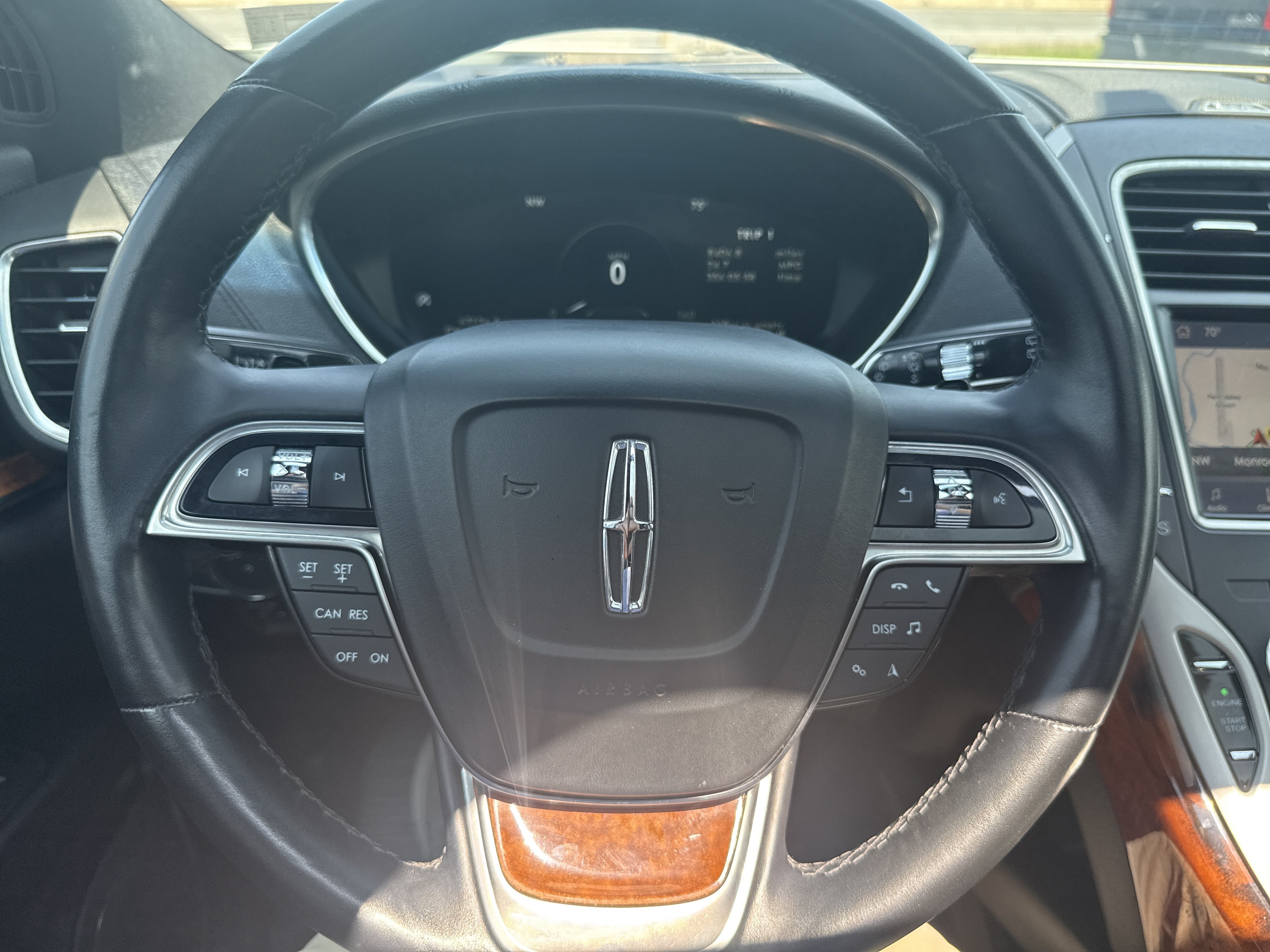 Used 2020 Lincoln Nautilus Reserve AWD/4WD image 18