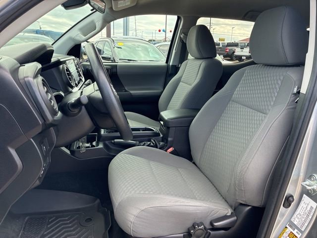 Used 2022 Toyota Tacoma SR image 15