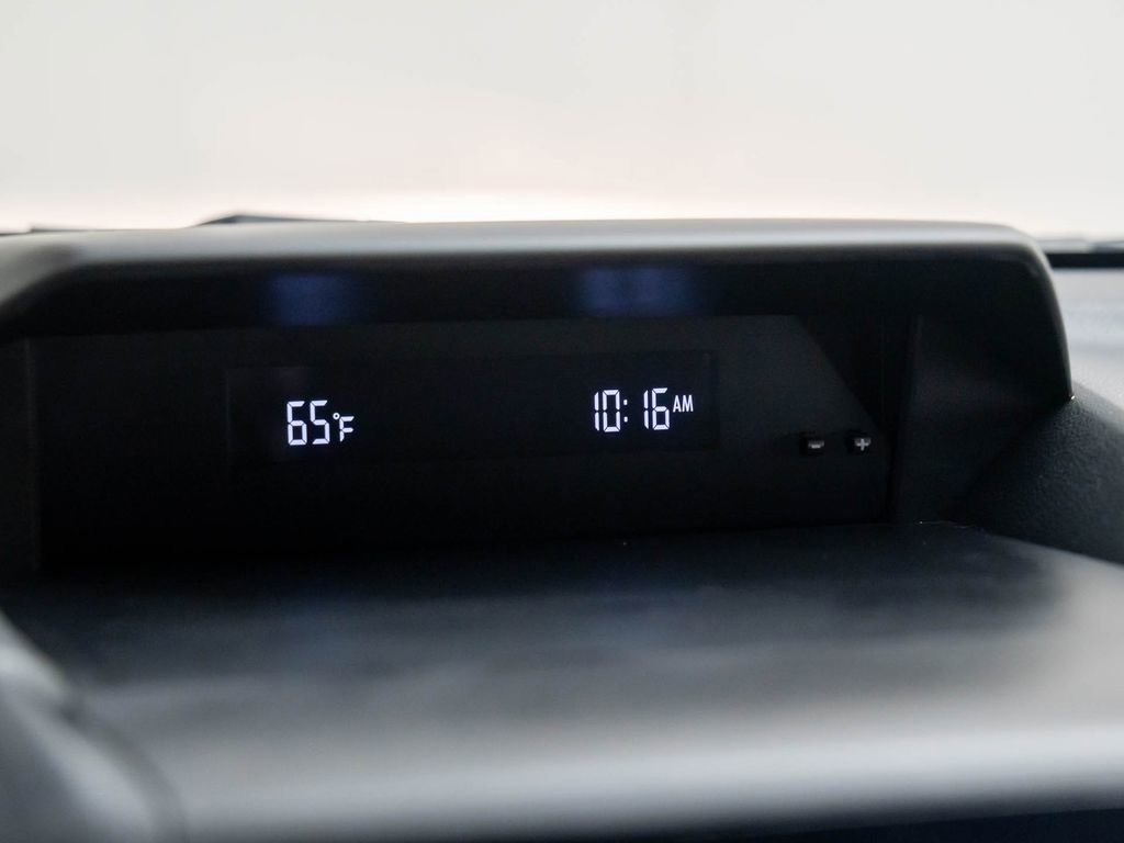 Used 2019 Subaru Crosstrek 2.0i Premium w/ Eyesight System image 27