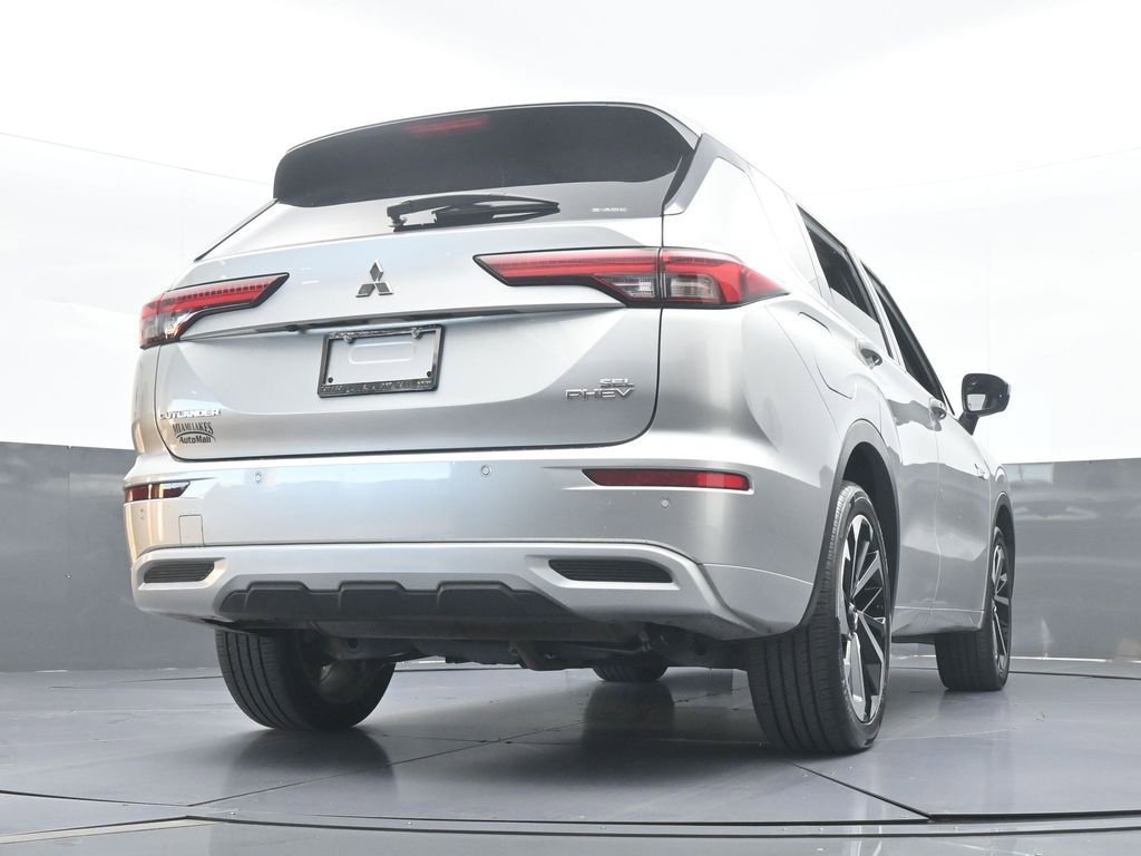 Used 2023 Mitsubishi Outlander SEL image 74