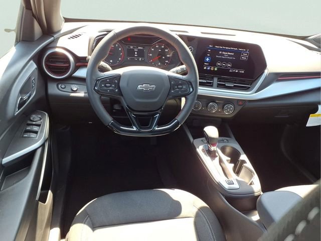 New 2026 Chevrolet Trax RS w/ Driver Confidence Package FWD image 5