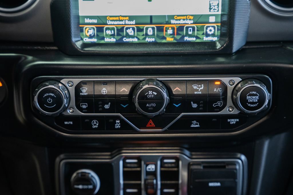 Certified 2022 Jeep Wrangler Unlimited Sahara w/ Cold Weather Group AWD/4WD image 28