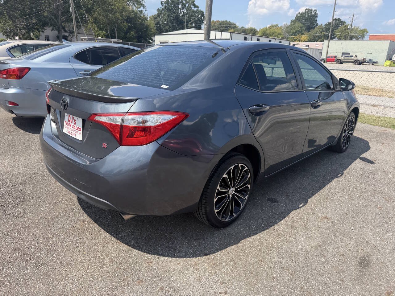 Used 2015 Toyota Corolla S FWD image 4