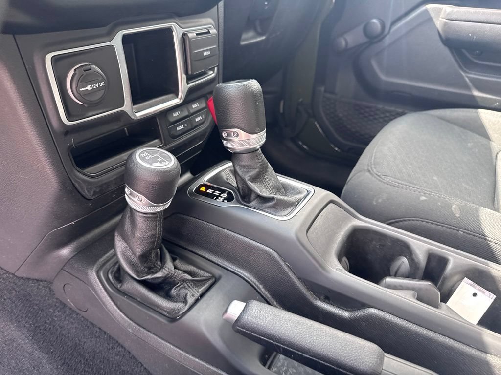 Used 2021 Jeep Wrangler Unlimited Sport AWD/4WD image 19