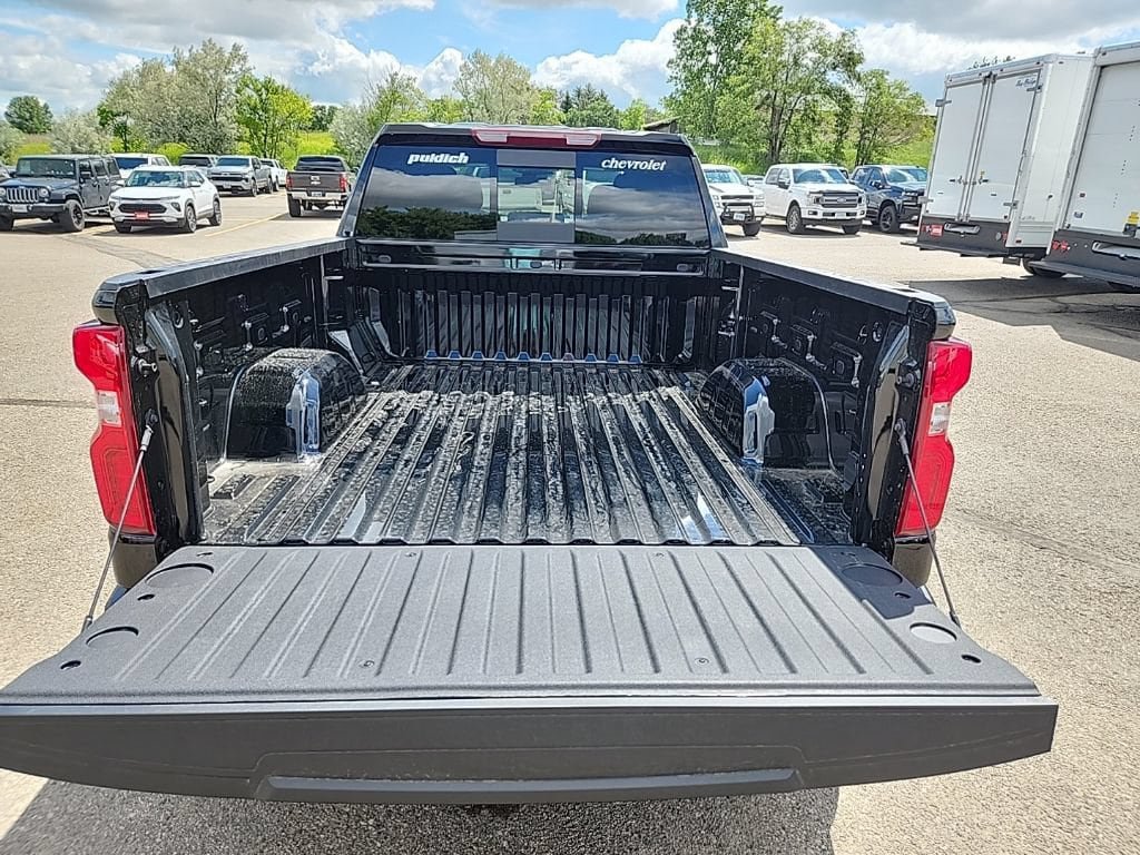 New 2026 Chevrolet Silverado 1500 LTZ w/ LTZ Premium Package AWD/4WD image 46