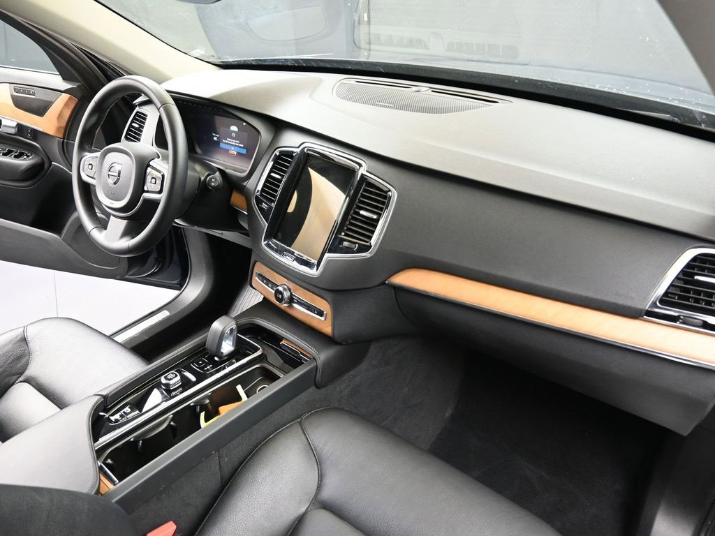 Certified 2023 Volvo XC90 B6 Plus w/ Protection Package Premier image 12