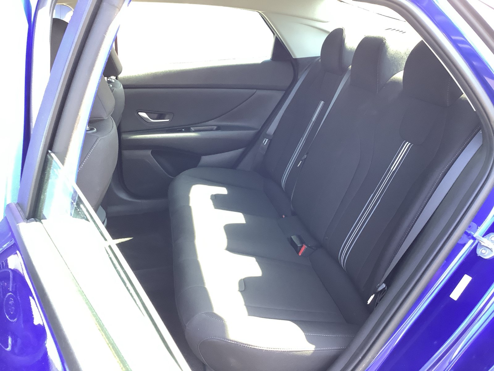 Used 2023 Hyundai Elantra SEL w/ Convenience Package FWD image 13