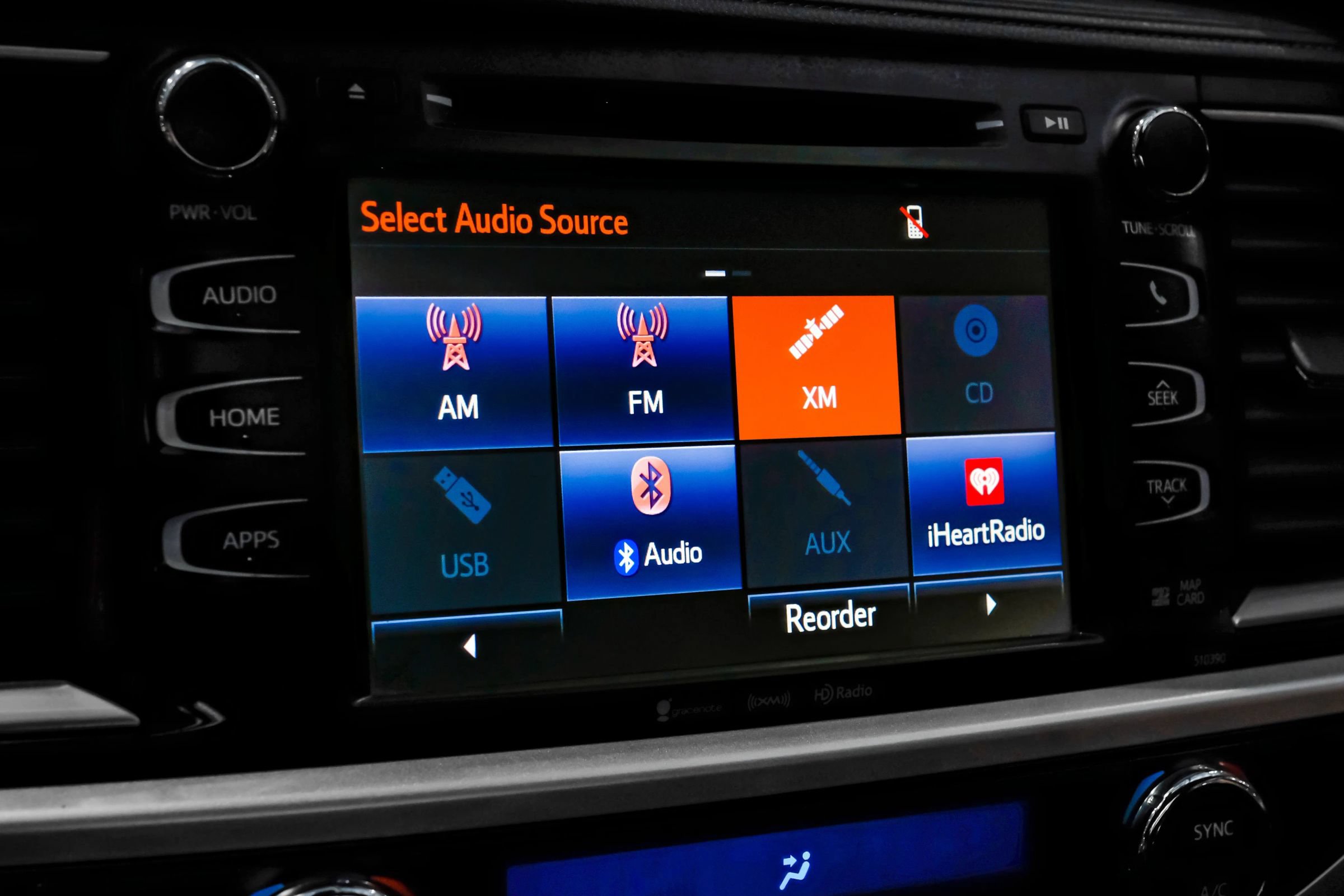 Used 2018 Toyota Highlander XLE FWD image 31