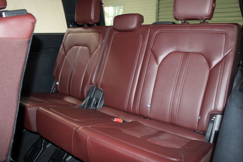 Used 2024 Ford Expedition Limited image 28