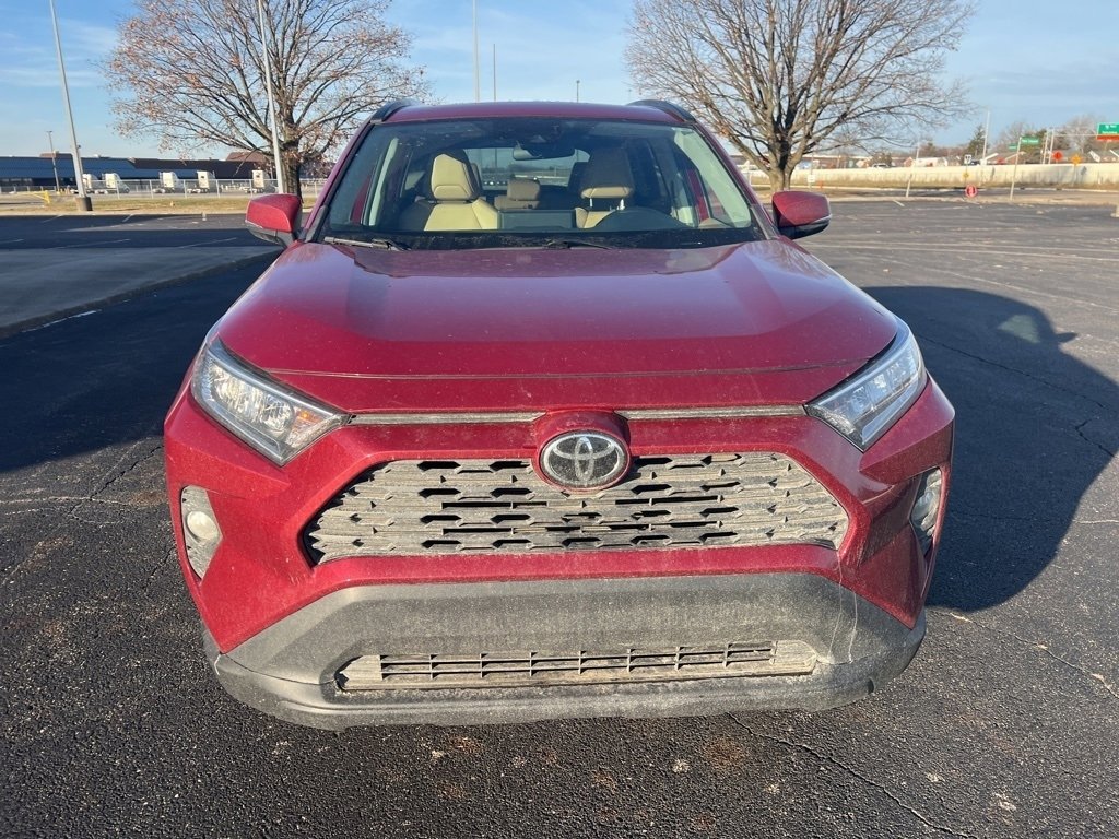 Used 2021 Toyota RAV4 XLE Premium image 16
