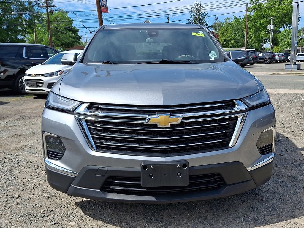 Used 2023 Chevrolet Traverse LT w/ LPO, Floor Liner Package AWD/4WD image 2