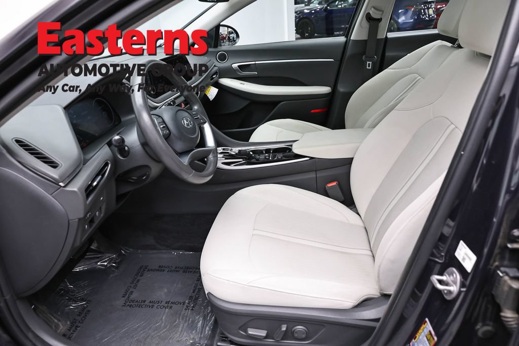 Used 2023 Hyundai Sonata SEL w/ Convenience Package FWD image 14