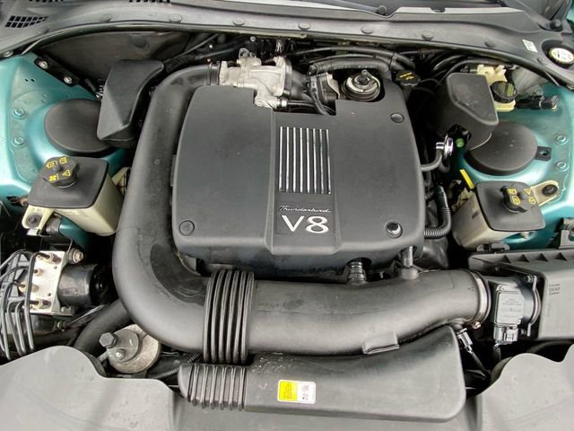 Used 2002 Ford Thunderbird image 23