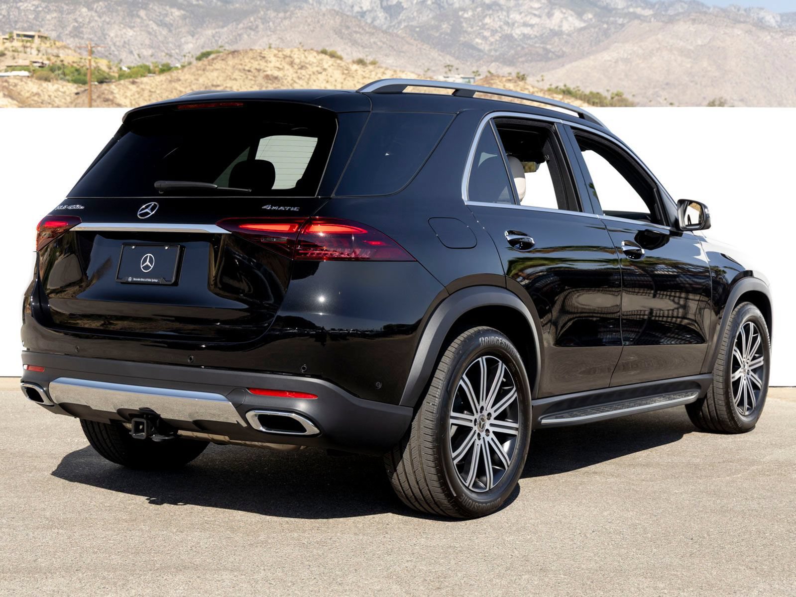 Certified 2025 Mercedes-Benz GLE 450e 4MATIC w/ Driver Assistance Package image 7