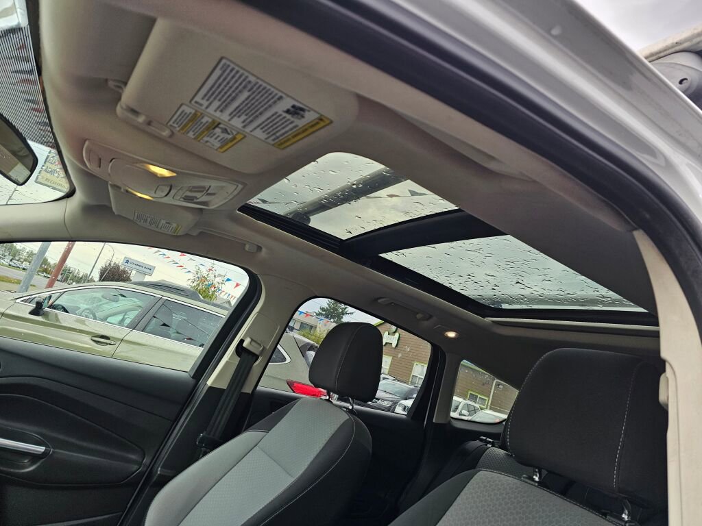 Used 2017 Ford Escape SE w/ Equipment Group 201A image 27