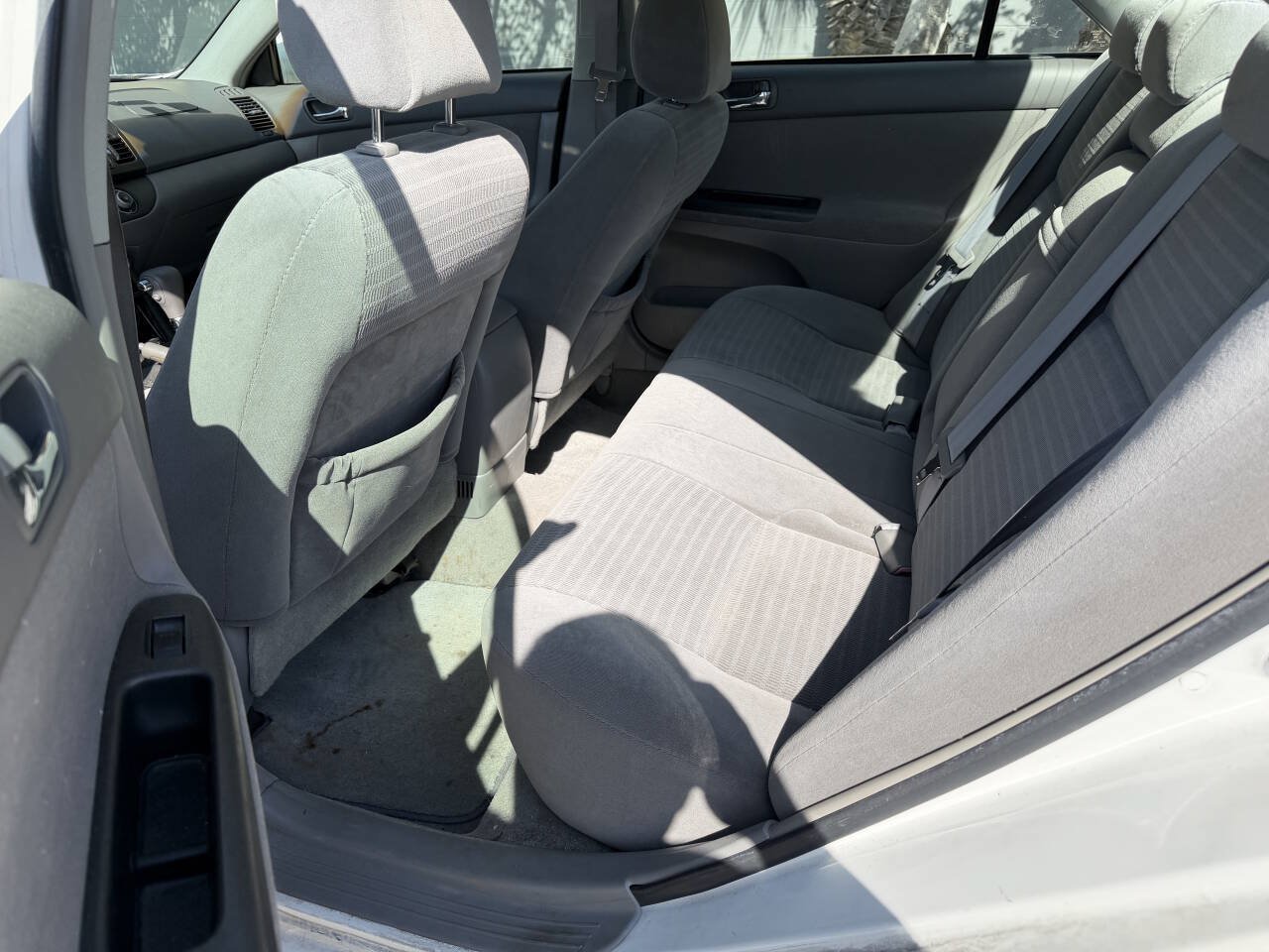 Used 2005 Toyota Camry LE FWD image 7