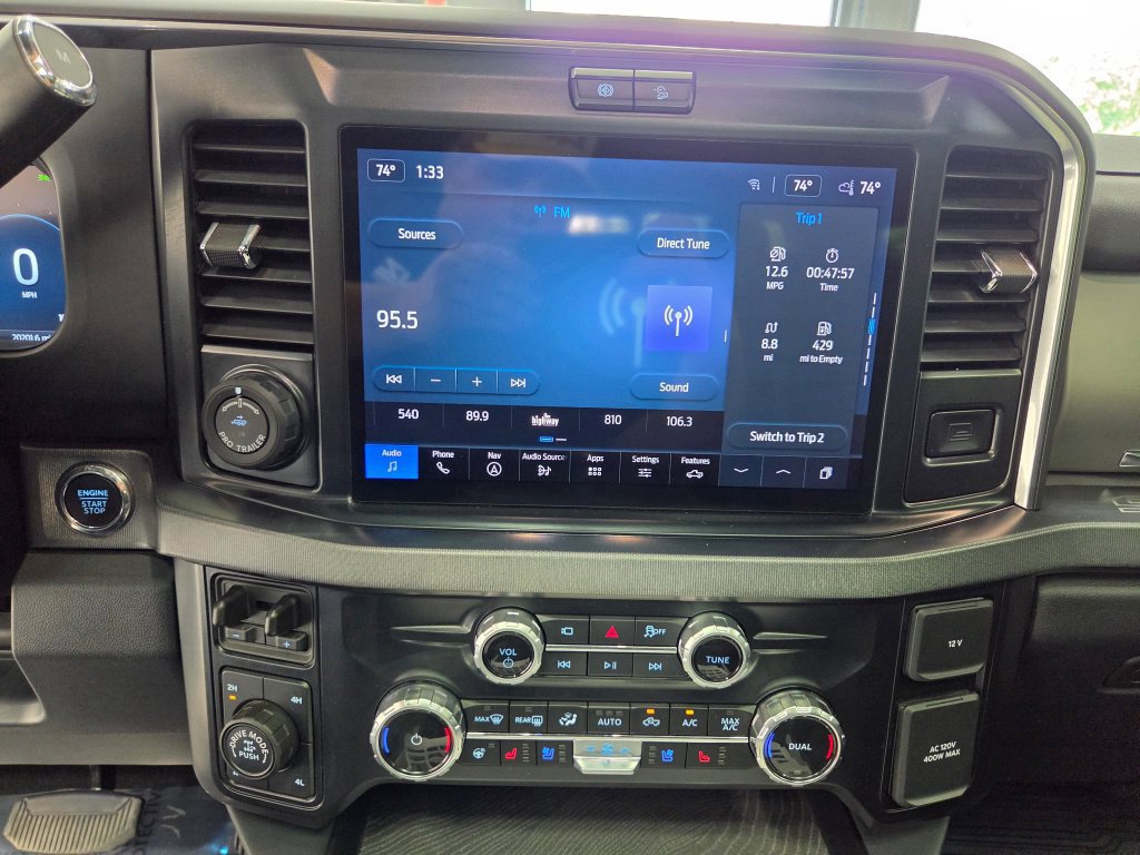 Used 2025 Ford F250 4x4 Crew Cab Super Duty image 44