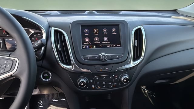 Used 2024 Chevrolet Equinox LT FWD image 25