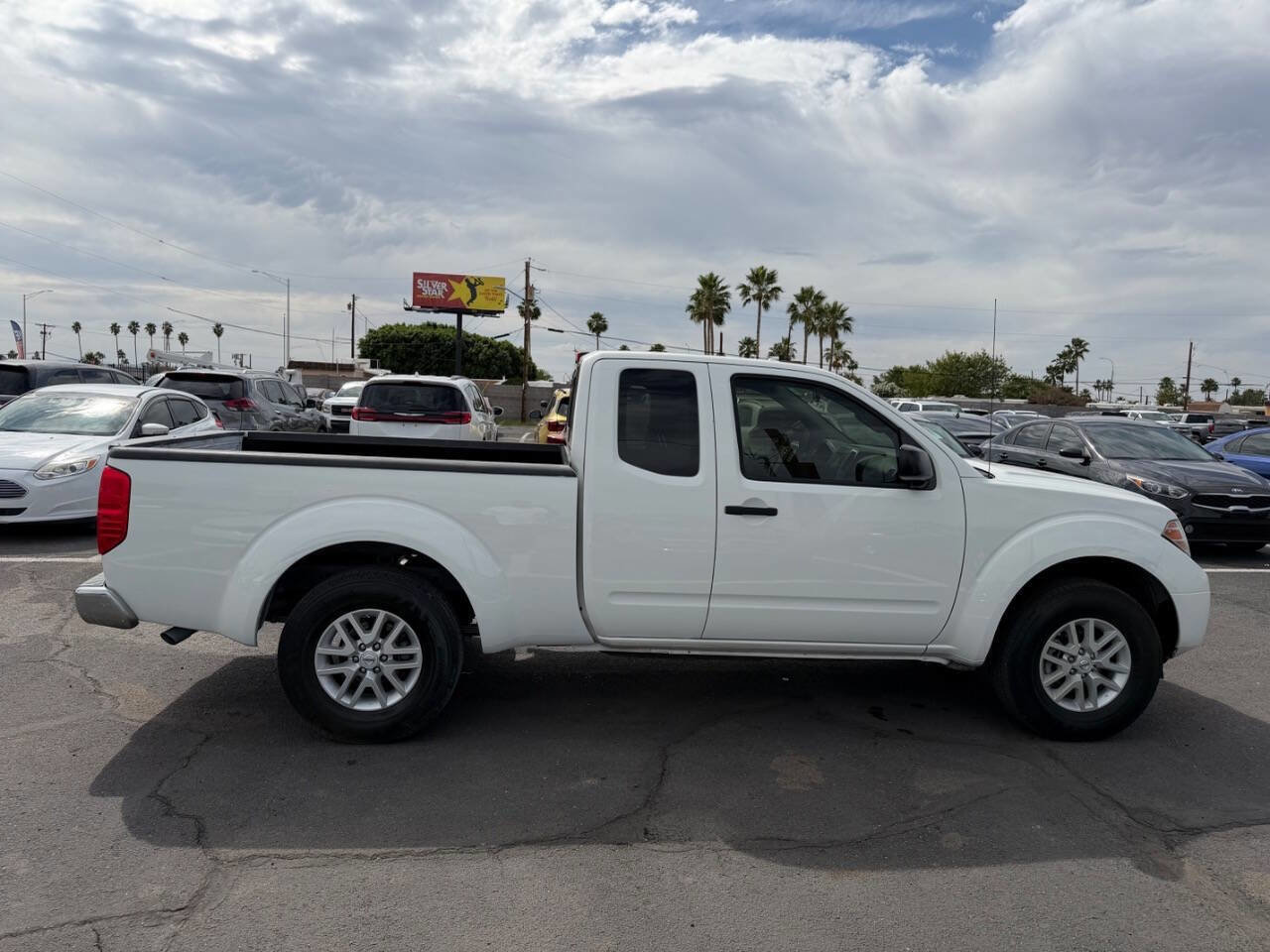 Used 2018 Nissan Frontier SV RWD image 10