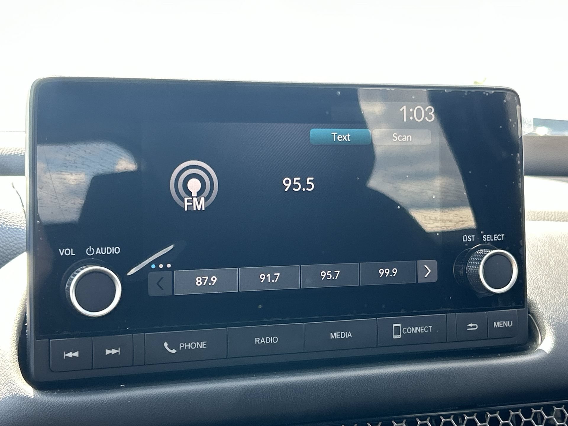 Certified 2025 Honda HR-V Sport image 12