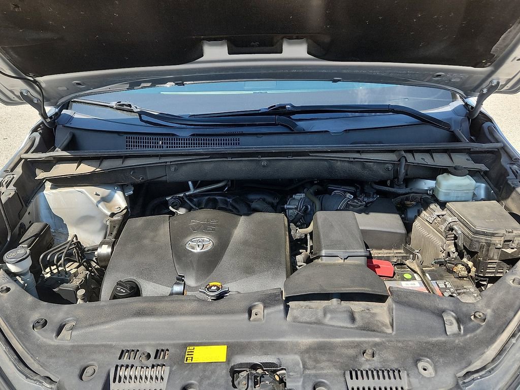 Used 2017 Toyota Highlander Limited AWD/4WD image 23