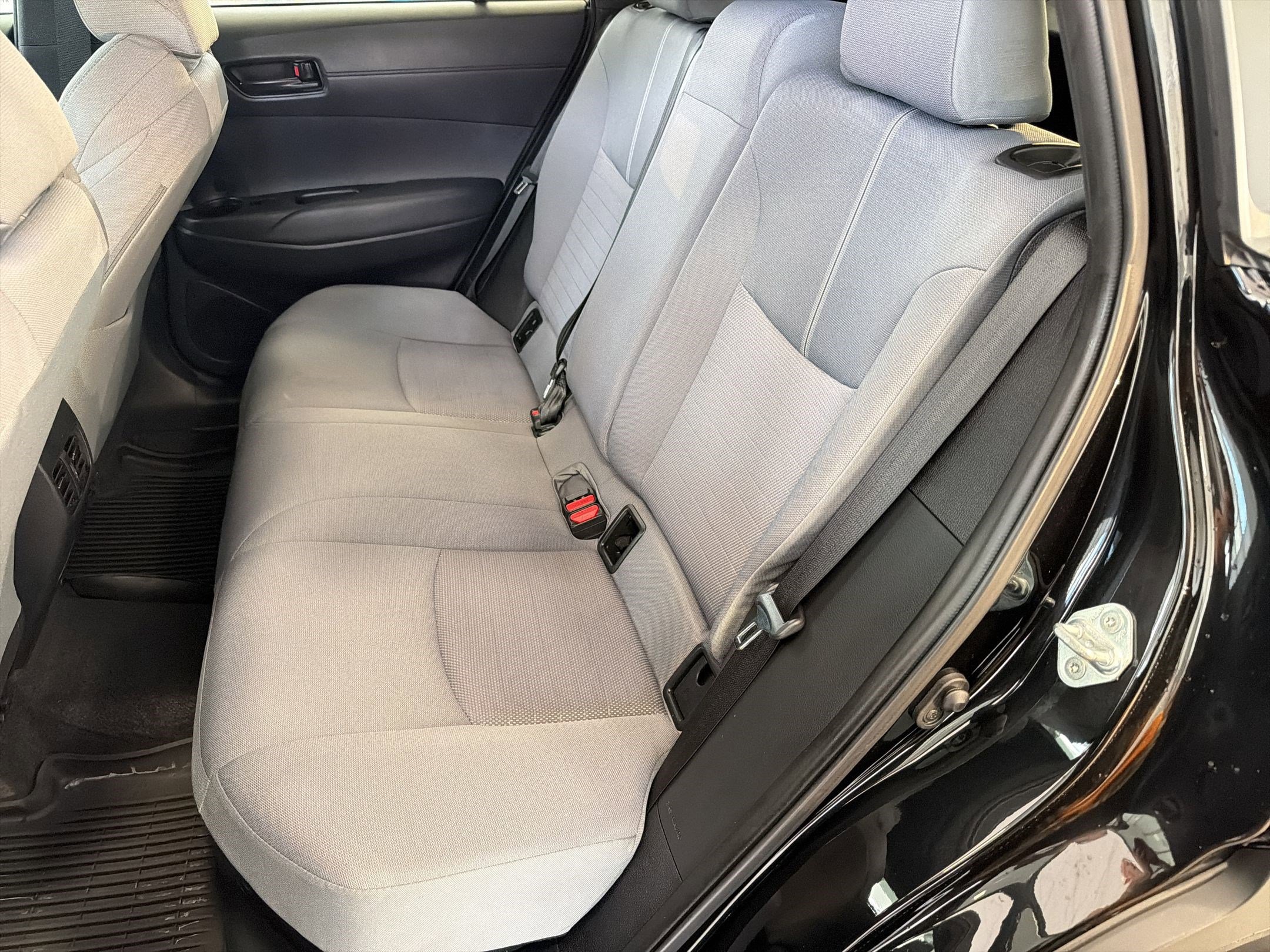 Used 2024 Toyota Corolla Cross SE image 15