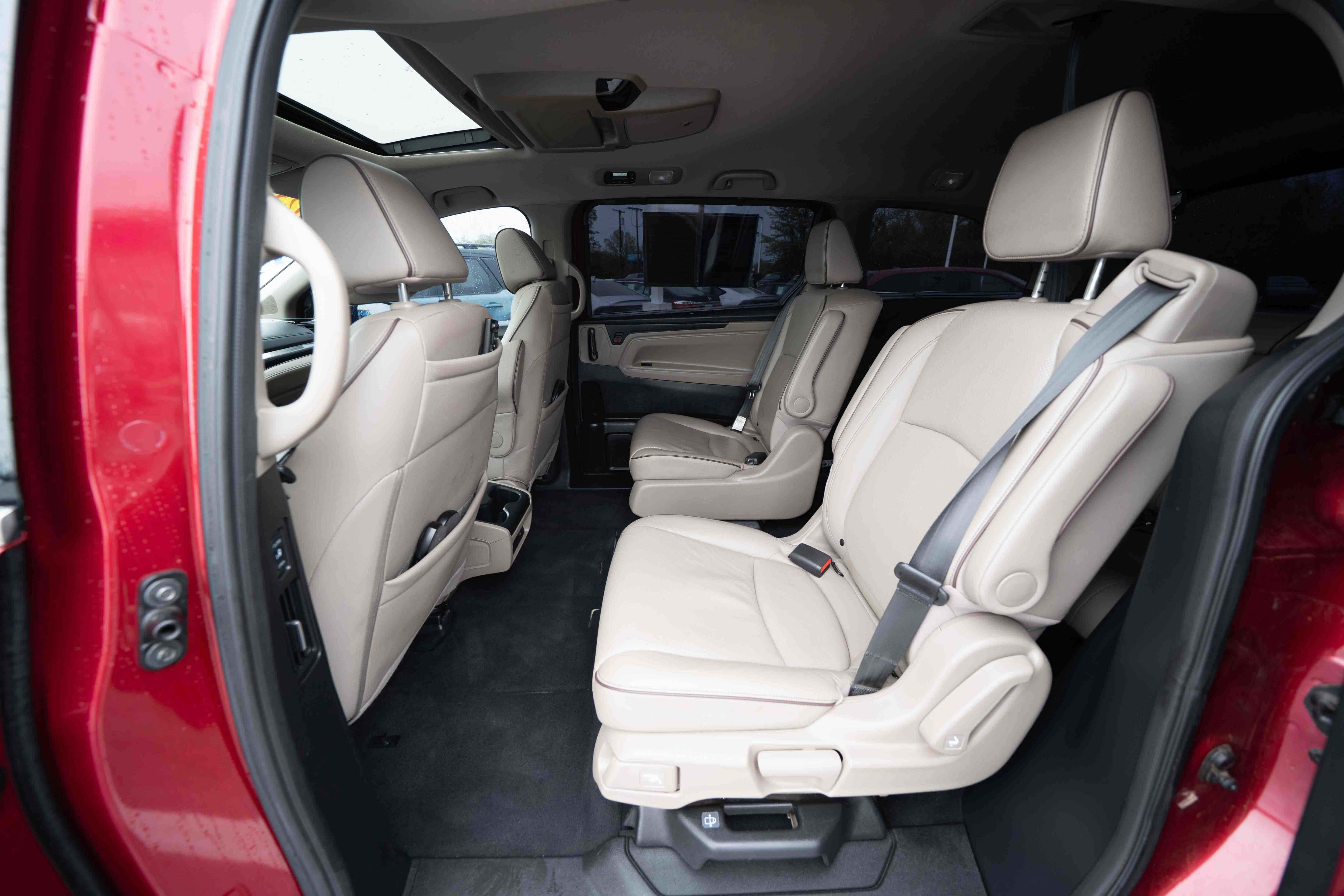 Used 2022 Honda Odyssey Elite image 24