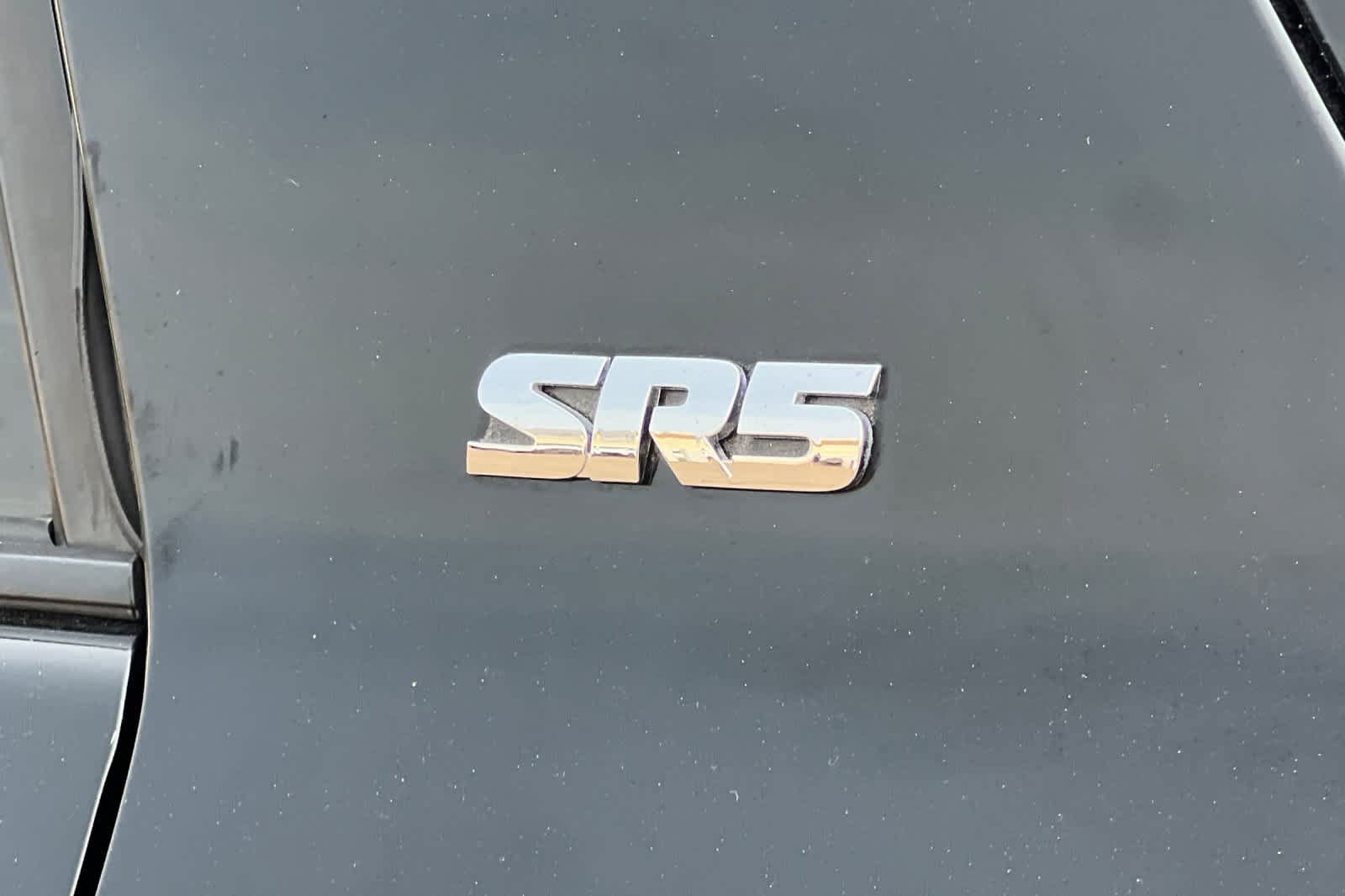 Used 2016 Toyota 4Runner SR5 RWD image 32